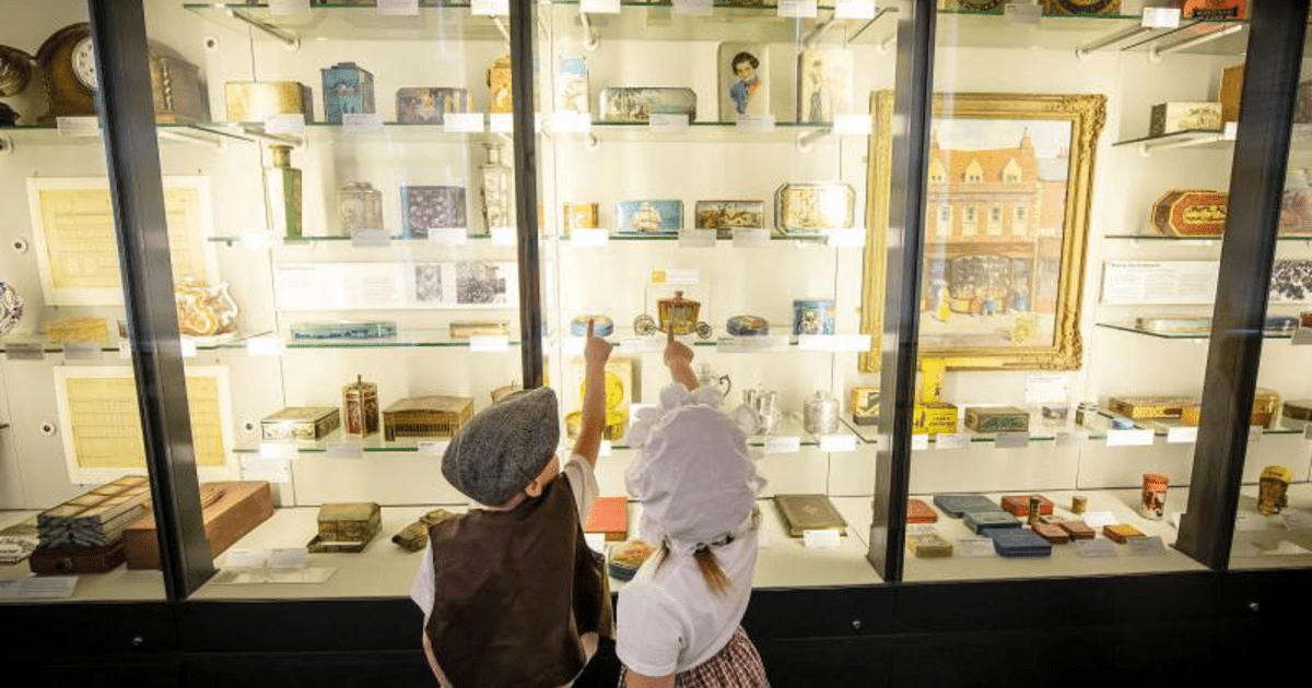 By Royal Appointment: Biscuit Tins | Reading Museum